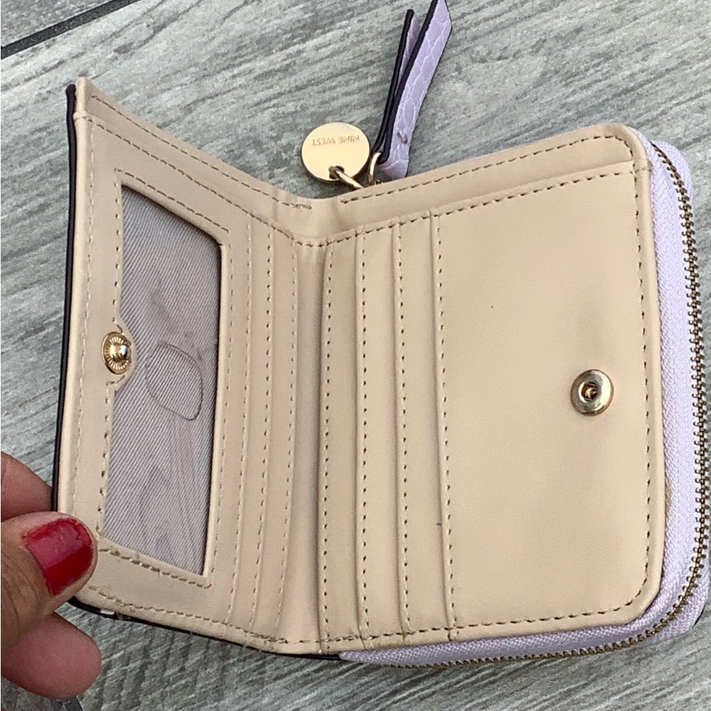 GUC! Nine West Lavender Croc-Embossed Leather Gold Wallet - Picture 3 of 7